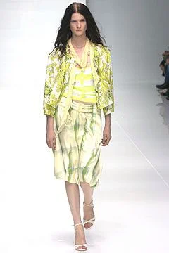 Look 16